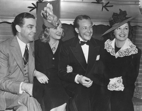 Robert Cobb, Marion Davies, Gene Raymond and Gail Patrick