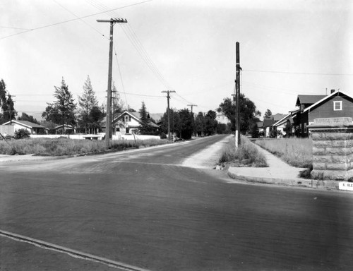 Harvard St. and South Glendale Blvd. intersection