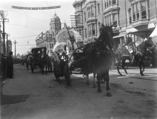 Early Tournament of Roses Parade carriages