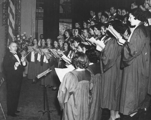 Evening Herald oratorical contest entertainers