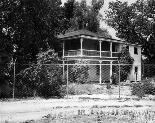 Leonis Adobe, exterior view