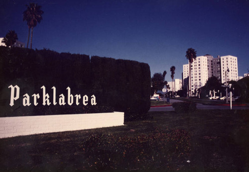 Park La Brea sign