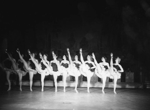 Chorus girls, view 2