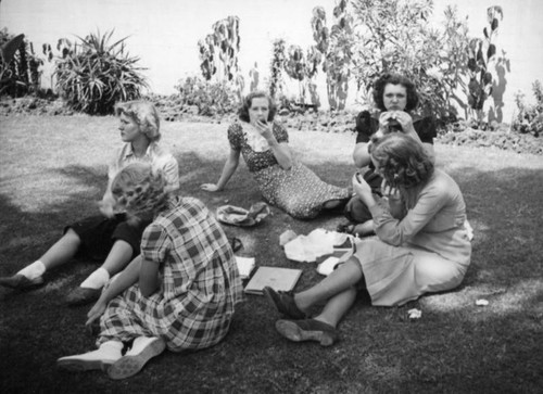 Lunchtime, Hollywood High School