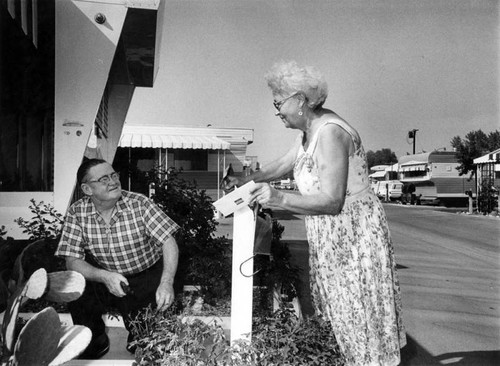 Earl and Lottie Hanlin enjoy their mobile home living in Northridge Park