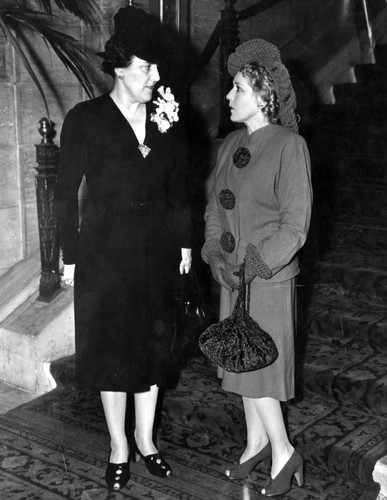 Mary Pickford at convention