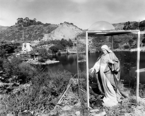 SRF Lake Shrine