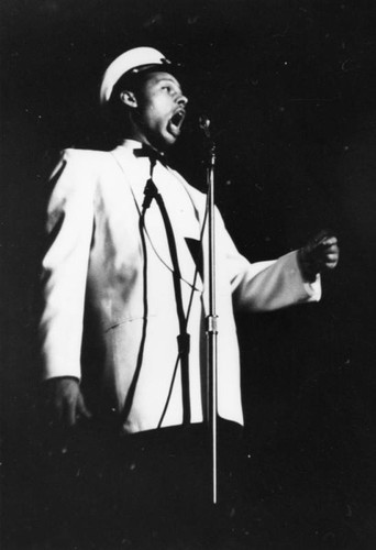 Ernie Andrews performing onstage