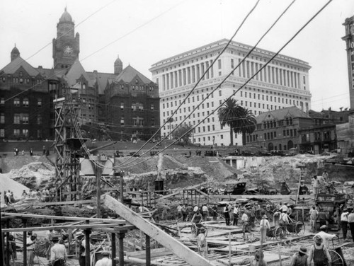 Los Angeles City Hall construction