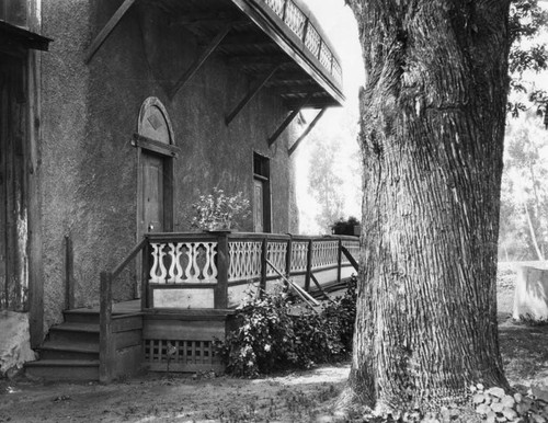 Pio Pico adobe, front entrance