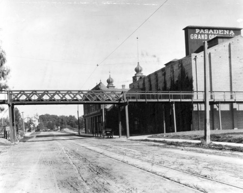 Pasadena cycle bridge