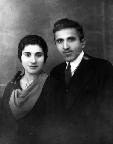 Engagement portrait of Armenian couple