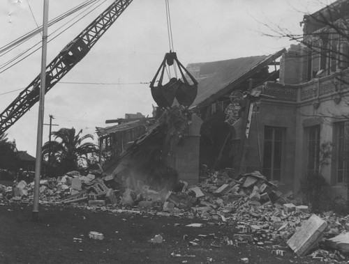 Compton City Hall, 1933 earthquake