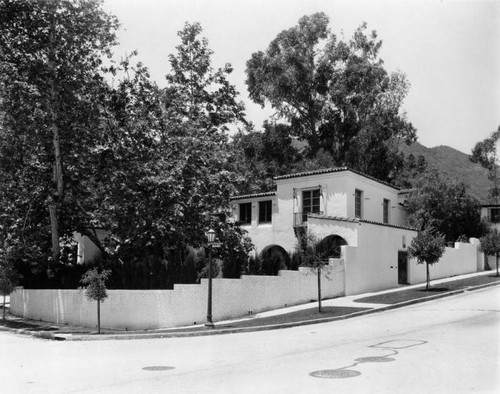 Dolores del Rio residence, exterior