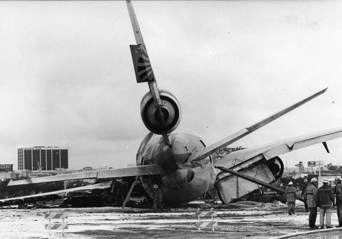 Continental plane crash at LAX