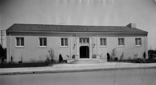 Van Nuys Branch Library