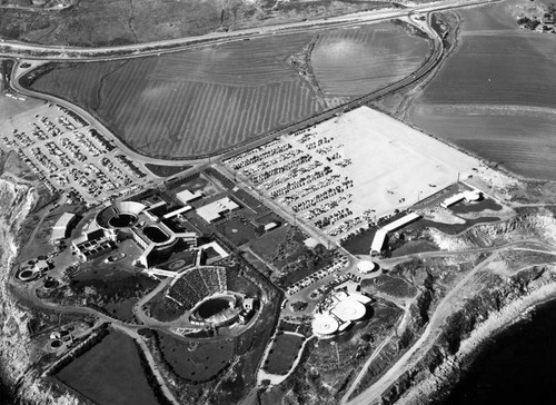 Marineland of the Pacific, Rancho Palos Verdes, looking north