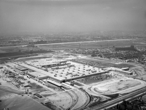 Ford Motor Co., Mercury Plant, looking north, Washington and Rosemead