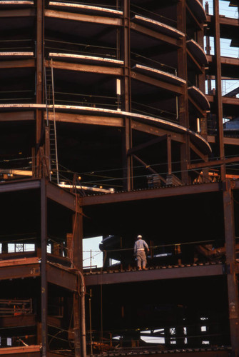 Bonaventure Hotel construction