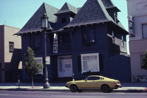 Purple building on Wilshire Boulevard