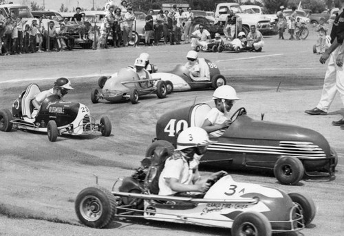 Quarter midget racers