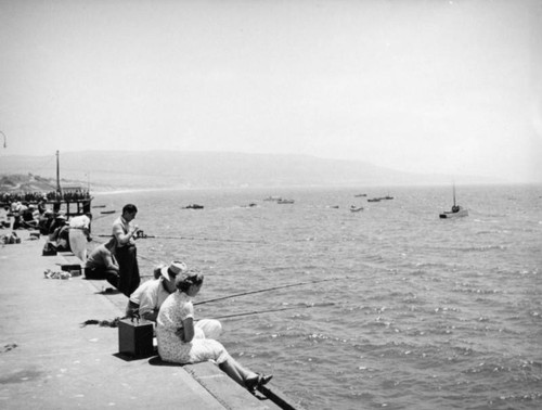 Fishing from Redondo Beach pier