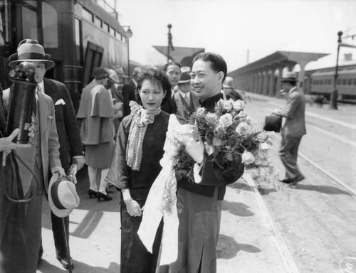 Mei Lan Fang arrives in Los Angeles