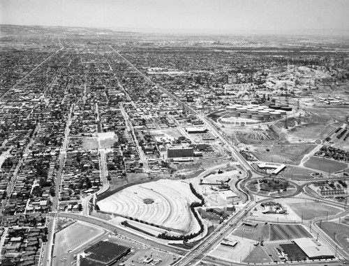 Circle Drive-In, Long Beach, looking west