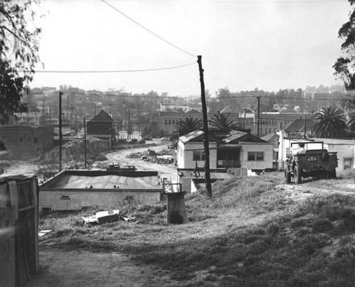 Tour forced to halt, west of Figueroa Street