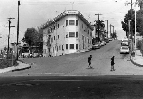 Toluca and Douglas Streets