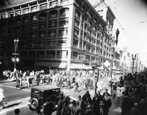 Crowds at 7th & Broadway