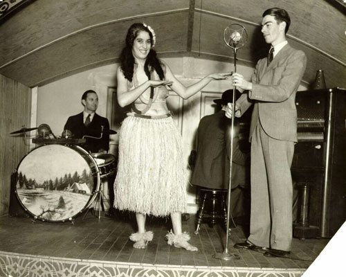 [Entertainers at King Tut's nightclub in the Barbary Coast district]