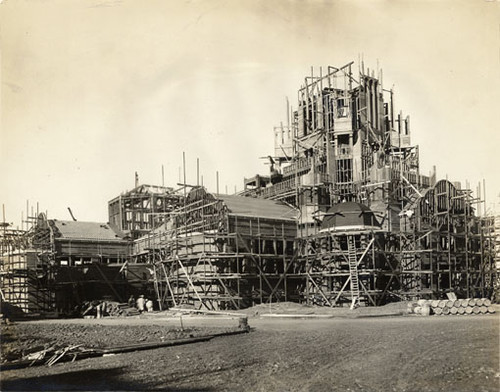 [The Netherlands Pavilion under construction]