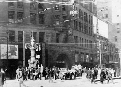 [Lotta's Fountain on Market Street]