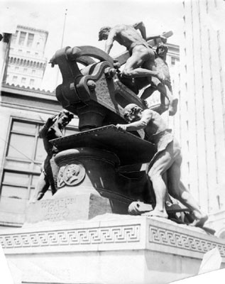 [Donahue Monument, also known as the Mechanics Monument, at Market and Battery Streets]