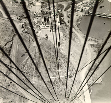 [Construction of the Golden Gate Bridge]