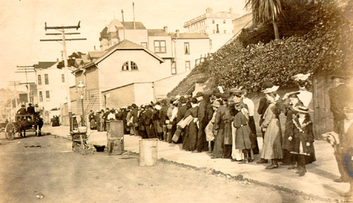 [Relief Station at Vallejo near Webster Street]