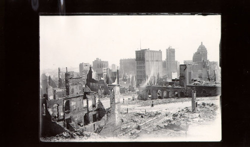 [View of San Francisco after the 1906 earthquake and fire]