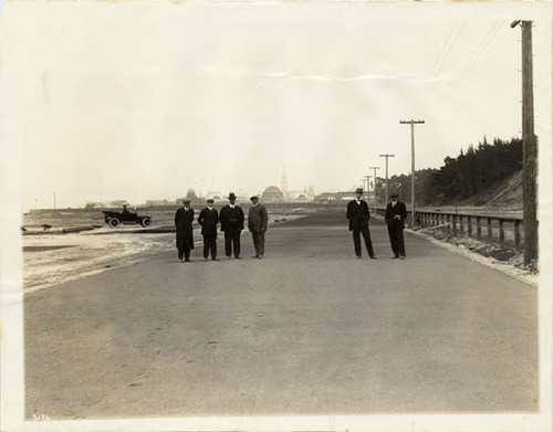 [Part of course for the Vanderbilt Cup Race at the Panama-Pacific International Exposition]