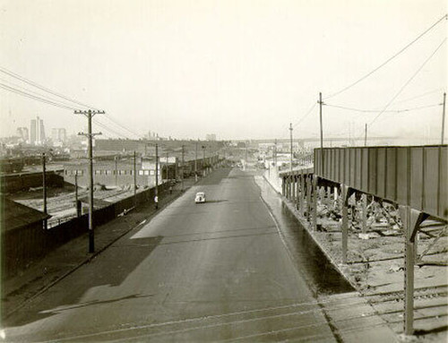 [Third Street between Merrimac and Alameda]