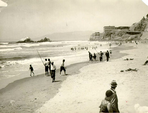 [Ocean Beach facing the Cliff House]