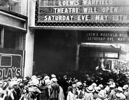 [Crowd at the entrance to the Warfield Theater on opening day]