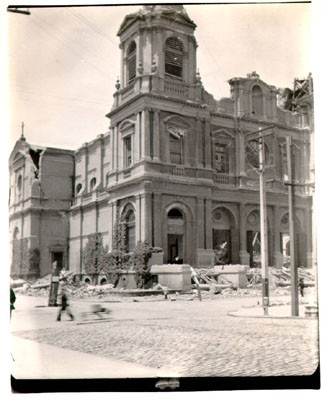 [St. Dominic's Church, at Bush and Steiner Streets, after the 1906 earthquake]