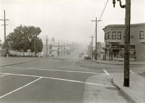 [Third Street at Jamestown]