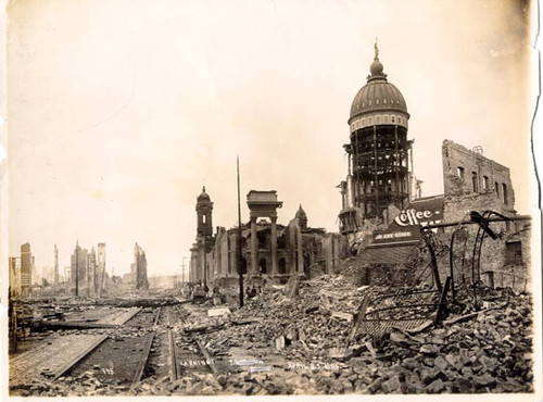 [City Hall in ruins after the 1906 earthquake and fire]