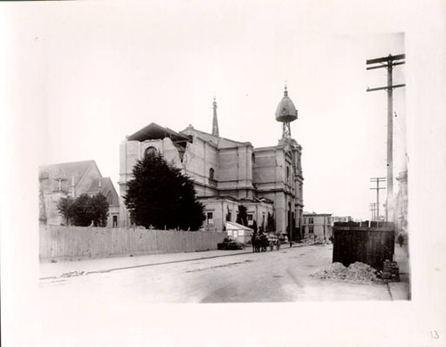 [St. Dominic's Church, at Bush and Steiner Streets, after the 1906 earthquake]