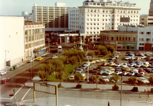 [Civic Center Plaza]