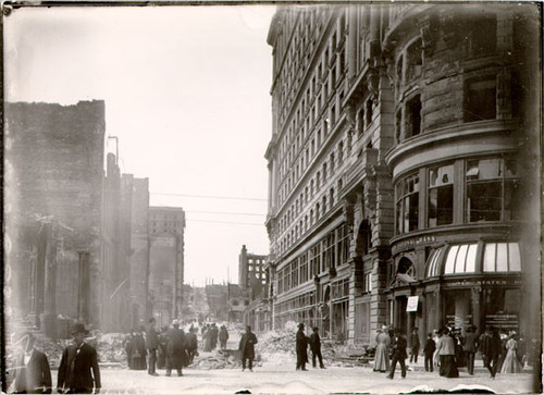 [Looking up Powell Street from Market]