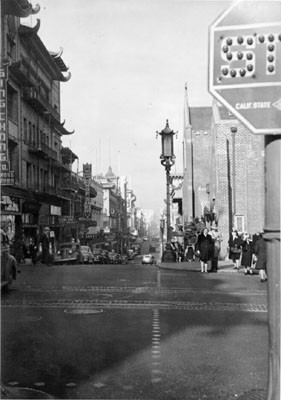 [Grant Avenue in Chinatown]