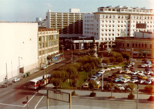 [Civic Center Plaza]